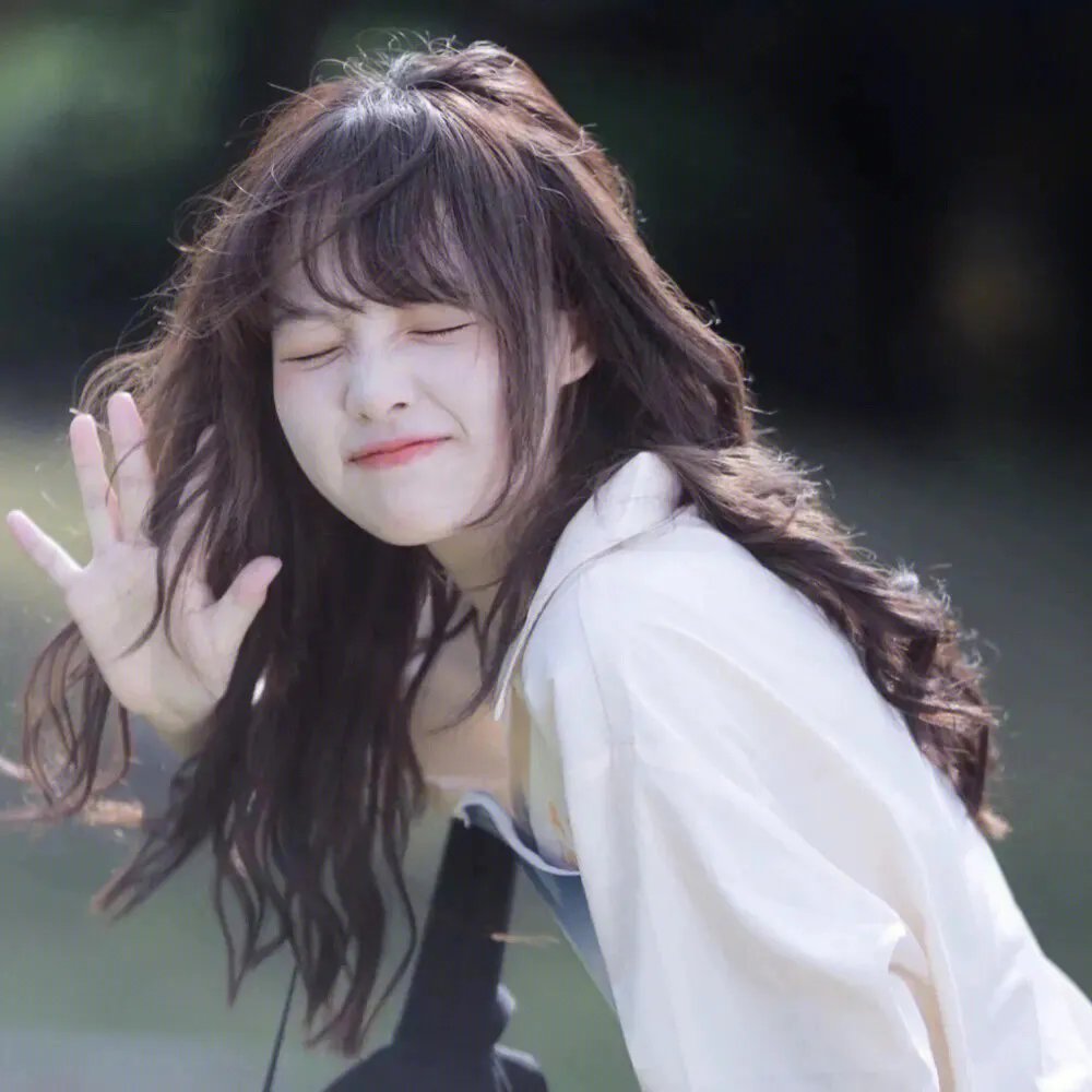 裴律请降临我手心